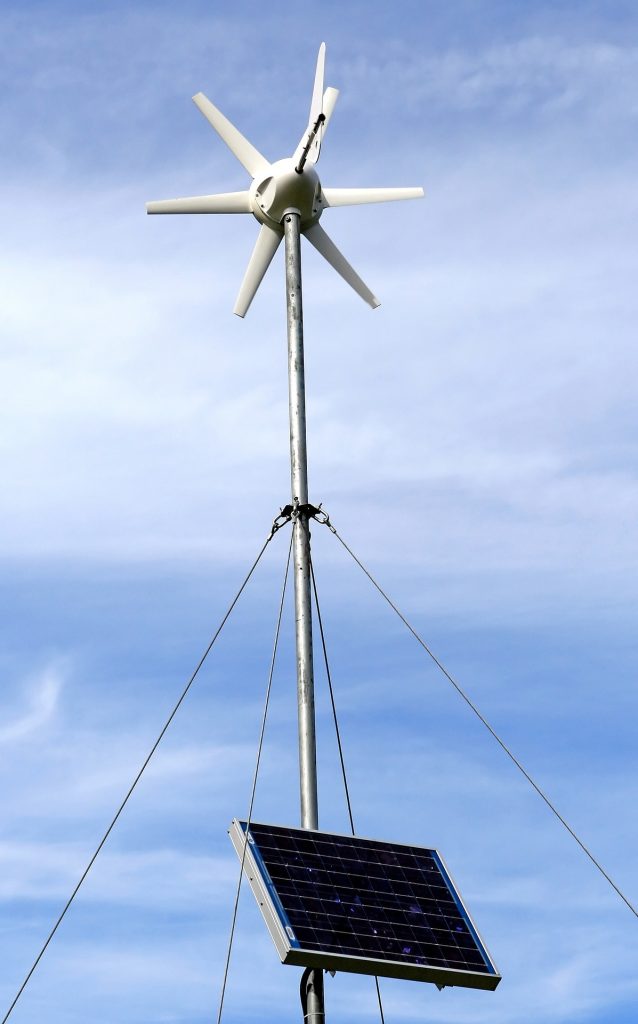tuuli- ja aurinkoenergian tuotanto samassa